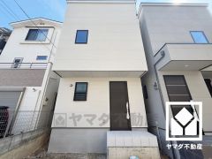 落ち着いた色合いと品のあるデザイン。帰るたびに安心感を感じられる佇まい。