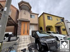 玄関にはシューズボックスを完備。家族の靴もしっかり収納できるので、玄関がいつも片付き、気持ちよくお客様を迎えられます。