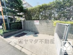 清潔なゴミ出し場で気持ち良くお使い頂けます。