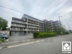 落ち着いた色合いと品のあるデザイン。帰るたびに安心感を感じられる佇まい。