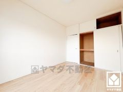 全居室6帖以上のゆとりある居住空間?で、広々お使いいただけます。全居室に収納もございますので、お部屋の広さを最大限に活用できます。