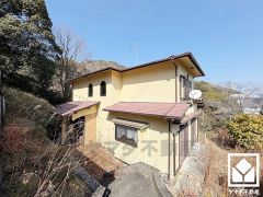 自然と調和するデザインが魅力。四季折々の風景に溶け込む、心地よい住まい。