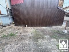 南側道路のため陽当たり良好です。