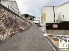 給湯器浴室内リモコン、ドアホンテレビモニター、洗面台ストッパーに一部設備故障がございます。現状有姿となりますので、現地にてご確認をお願いいたします。