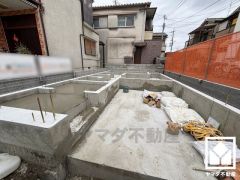 たっぷり収納できる約4.5帖の納戸付きだから、家の中をもっとスッキリ。季節の荷物や趣味の道具もしっかり収納。