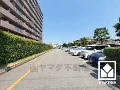 毎日の家事の負担を軽減でき、水道代の節約にもなる食器洗乾燥機付き。