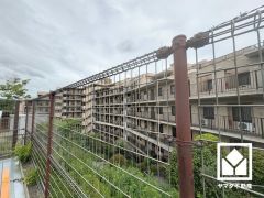 JR福知山線「西宮名塩」駅まで徒歩約8分の立地。毎日の通勤・通学だけでなく、休日のお出かけまで利便性に優れています。