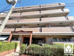 2024年3月室内フルリフォーム済の大変綺麗なお部屋で、即ご入居いただけます。お問合せお待ちしております。