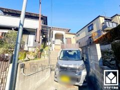 落ち着いた色合いと品のあるデザイン。帰るたびに安心感を感じられる佇まい。