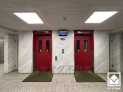 複数基のエレベーターを設置し、待ち時間を短縮。快適な住まいへのアクセスをスムーズに。防犯カメラが設置されておりセキュリティにも配慮されています。