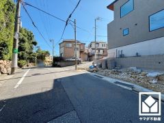 「関西スーパー苦楽園店」まで徒歩12分。お買い物にも困りません。