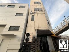 阪神高速道路3号神戸線の尼崎東出入口が近く、4車線道路に面した車での移動に便利な立地です。