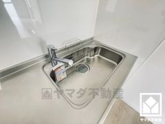清潔感あふれるシンクで、毎日を気持ちよくスタート。ご成約でヤマダポイントプレゼント中です。お問合せお待ちしております。