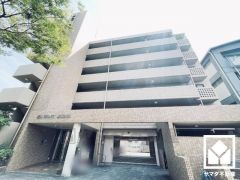 阪急電鉄神戸線「武庫之荘」駅まで徒歩約16分、JR東海道本線「立花」駅まで徒歩約21分の立地。2沿線利用可能で、毎日の通勤・通学だけでなく、休日のお出かけまで利便性に優れています。