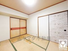 子どもの遊び場、お昼寝スペース、時には書斎にも。和室があると、暮らしの幅がぐんと広がる。