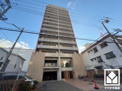 突然の来訪時でも安心なモニター付きインターホンを完備。お留守番中のお子様でも簡単に来訪者の確認ができます。