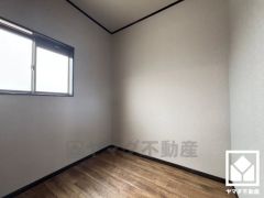 十分な広さがございますので、収納としては勿論、趣味のスペースなどとしてもご活用いただけそうです。