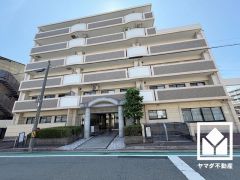 南向きバルコニーで陽当たり、風通し良好。広々としているため、お洗濯物をたっぷりと干す事ができます。