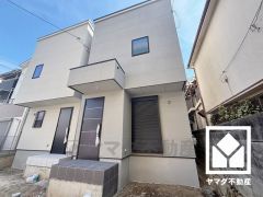 換気効率が高くお手入れもしやすいスリム型のレンジフードを完備。スッキリとしたスタイリッシュなデザインも魅力の一つです。