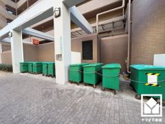 清潔なゴミ出し場で気持ち良くお使い頂けます。