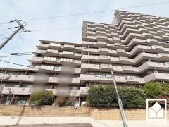 阪神電鉄本線・庫川線「武庫川」駅まで徒歩約6分の立地。2沿線利用可能で、毎日の通勤・通学だけでなく、休日のお出かけまで利便性に優れています。