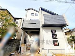 バルコニーが2か所ございますので、お洗濯物をたっぷりと干す事ができます。