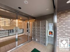 カウンターキッチンなので配膳や片付けがしやすく、お料理中でもお子様の様子が分かって安心です。