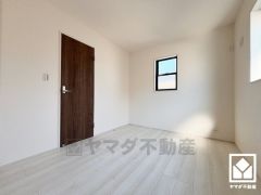 全居室フローリングでお掃除ラクラク。全居室収納もございますので、お部屋の広さを最大限に活用できます。