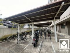 全室フローリングでお掃除ラクラクです。全室に窓もございます。明るい陽光がたっぷり差し込む心地よい生活空間です。