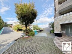 ローンのご相談も承っております。様々な住まいのお悩みもご相談ください。お客様それぞれにあったマイホームご購入をお手伝いいたします。ご成約でヤマダポイントプレゼント中です。