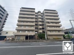 落ち着いた色合いと品のあるデザイン。帰るたびに安心感を感じられる佇まい。