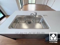 清潔感あふれるシンクで、毎日を気持ちよくスタート。