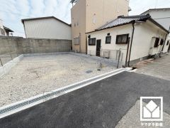 インナーガレージを1台分完備。重い荷物や雨の日の移動もスムーズで、快適なカーライフを実現。