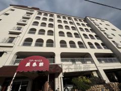 シンプルで飽きのこない設計が、暮らしに余白をもたらします。