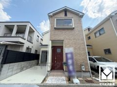 温水洗浄便座付きで、季節を問わずいつでも温かい便座をお使いいただけます。