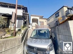 ショッピングセンター「夙川グリーンプレイス」まで徒歩7分、ショッピングモール「夙川グリーンタウン」まで徒歩10分など、大型商業施設が徒歩圏内に複数あり便利な住環境です。