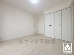 全居室フローリングでお掃除ラクラク。全居室収納もございますので、お部屋の広さを最大限に活用できます。