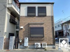 「ウエルシア尼崎大庄店」まで徒歩5分、「セブンイレブン尼崎琴浦町店」まで徒歩5分、「グルメシティ尼崎大庄店」まで徒歩10分など、お買い物施設が徒歩圏内に複数あり便利な住環境です。