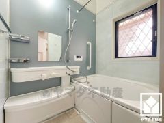 1日の疲れを癒す浴室でゆったりリフレッシュ。