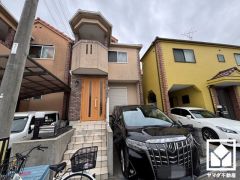 家族との時間も、自分だけの時間も心地よく過ごせる。シンプルで飽きのこない設計が、暮らしに余白をもたらします。そんな“暮らしの質”にこだわった一邸です。