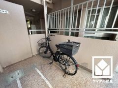 阪急電鉄甲陽線「苦楽園口」駅まで徒歩約16分の立地。2沿線利用可能で、毎日の通勤・通学だけでなく、休日のお出かけまで利便性に優れています。