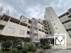 洗練されたデザインと堅牢な造り。美しさと安心を兼ね備えた、心地よい住まい。