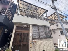 「グルメシティ西大島店」まで徒歩9分、「ファミリーマート尼崎大庄北」まで徒歩7分など、お買い物施設が徒歩圏内に複数あり便利な住環境です。