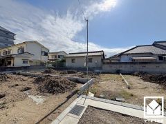 シンプルで飽きのこない設計が、暮らしに余白をもたらします。