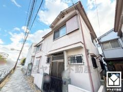 落ち着いた色合いと品のあるデザイン。帰るたびに安心感を感じられる佇まい。