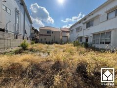 開発分譲地ですので区画の整った街並みです。同じ時期に生活をスタートするご家族が多いため、困ったときにも心強いですね。