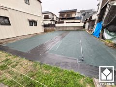 周囲にはすでに建物が建っていますので、実際の採光状況や窓の位置なども事前にご確認いただけます。