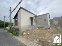 白を基調とした清潔感のある外観
