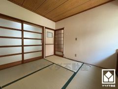 子どもの遊び場、お昼寝スペース、時には書斎にも。和室があると、暮らしの幅がぐんと広がる。