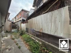 平坦地のため建築コストが抑えられ、建物設計の自由度が高まります。バリアフリー設計にも適しています。自転車やベビーカーでの移動も楽ちんです。